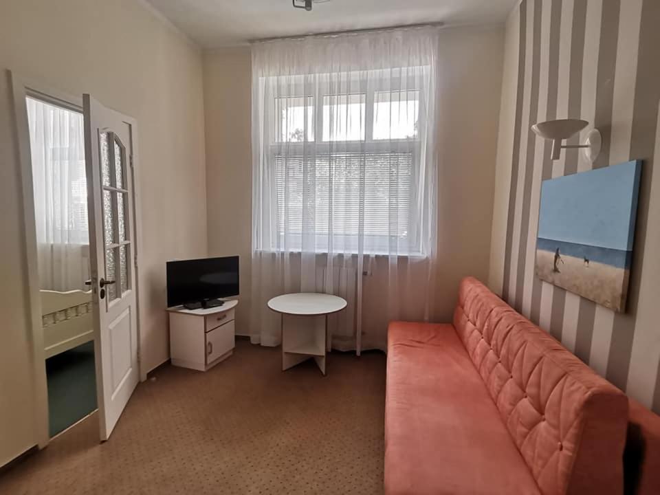 Bed and Breakfast Damroka Леба Экстерьер фото